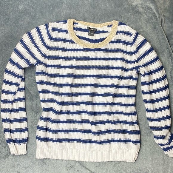 H&M Women’s Striped Knit Sweater Sz Small - Picture 1 of 2